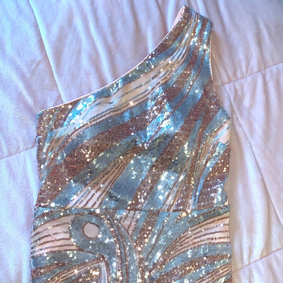 The Perfect Gown- Sequin Gown, HI Low Mermaid Hem, Rose Gold and Silver Sequins - Picture 2 of 8